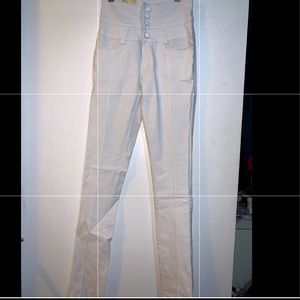 white high waisted jeans